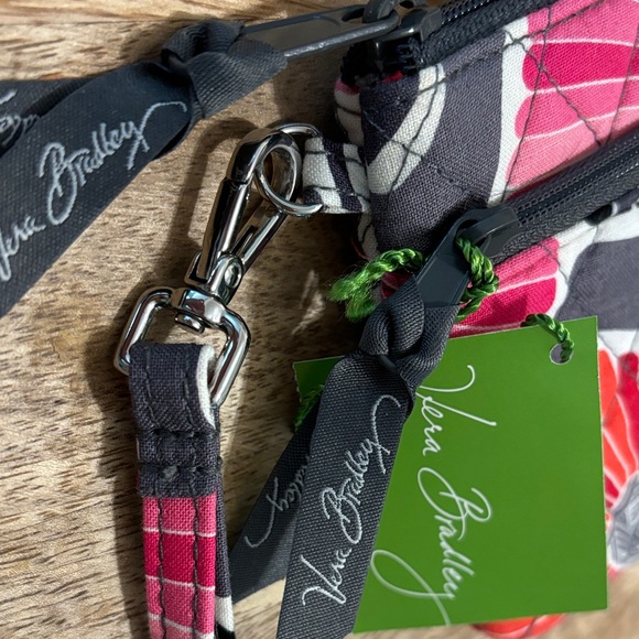 Vera Bradley Wristlet in Cherry Blossoms with Pink and Red - NEW with Tags - Picture 6 of 8